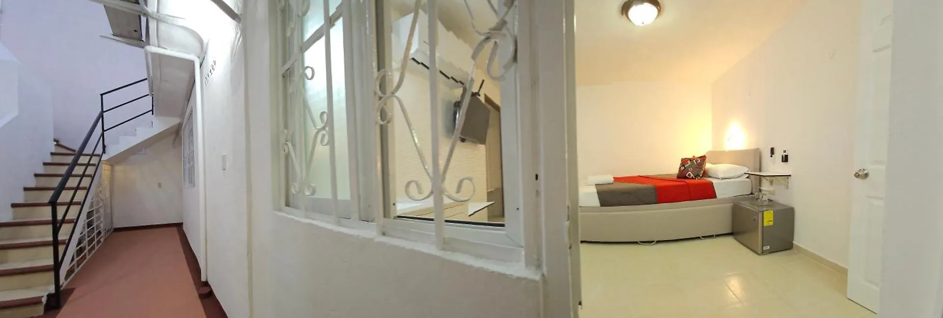 Hotel Book & Sleep Cancun